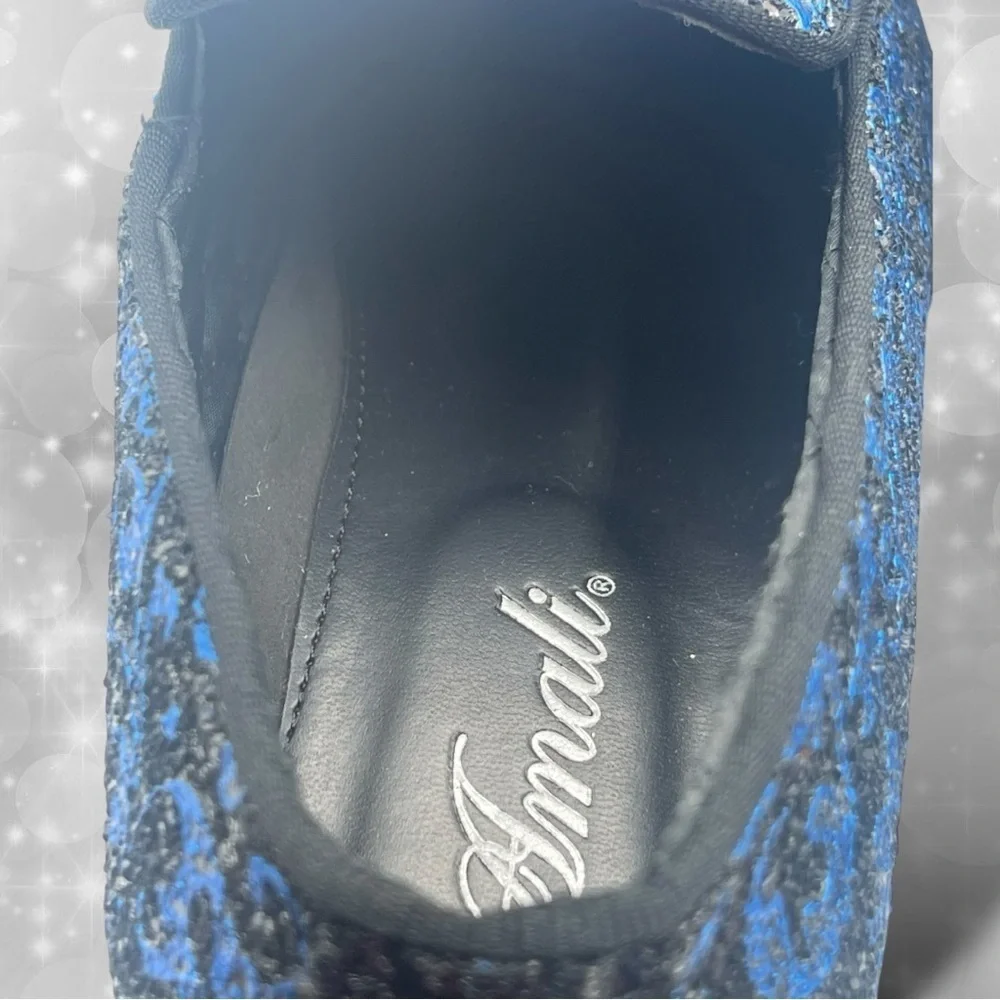 Blue Velvet Embellished Men's Loafers